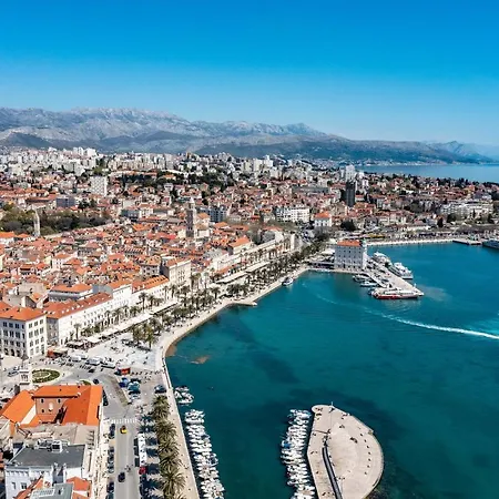 Agava Ξενοδοχείο 4*