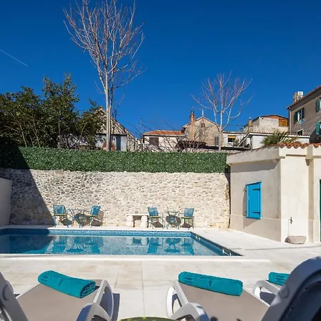 Agava Готель Спліт