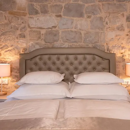 Agava Готель Спліт